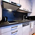 Lejlighed Rosengarten Fuerth, Moderne Serviced In Citylage, Ganze 50 M2, Nahe Nuernberg, Metro, Sauna, Fruehstueck & Parkplatz