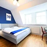 Rosengarten Fuerth, Moderne Serviced In Citylage, Ganze 50 M2, Nahe Nuernberg, Metro, Sauna, Fruehstueck & Parkplatz Lejlighed Fürth