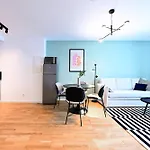 Rosengarten Fuerth, Moderne Serviced In Citylage, Ganze 50 M2, Nahe Nuernberg, Metro, Sauna, Fruehstueck & Parkplatz Fürth
