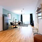 Lejlighed Rosengarten Fuerth, Moderne Serviced In Citylage, Ganze 50 M2, Nahe Nuernberg, Metro, Sauna, Fruehstueck & Parkplatz