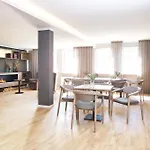 Rosengarten Fuerth, Moderne Serviced In Citylage, Ganze 50 M2, Nahe Nuernberg, Metro, Sauna, Fruehstueck & Parkplatz Fürth