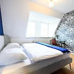Appartamento Rosengarten Fuerth, Moderne Serviced In Citylage, Ganze 50 M2, Nahe Nuernberg, Metro, Sauna, Fruehstueck & Parkplatz Fürth