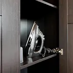 Appartamento Rosengarten Fuerth, Moderne Serviced In Citylage, Ganze 50 M2, Nahe Nuernberg, Metro, Sauna, Fruehstueck & Parkplatz Fürth