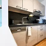Appartement Rosengarten Fuerth, Moderne Serviced In Citylage, Ganze 50 M2, Nahe Nuernberg, Metro, Sauna, Fruehstueck & Parkplatz