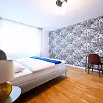 Appartement Rosengarten Fuerth, Moderne Serviced In Citylage, Ganze 50 M2, Nahe Nuernberg, Metro, Sauna, Fruehstueck & Parkplatz *