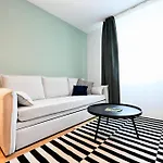 Appartement Rosengarten Fuerth, Moderne Serviced In Citylage, Ganze 50 M2, Nahe Nuernberg, Metro, Sauna, Fruehstueck & Parkplatz *