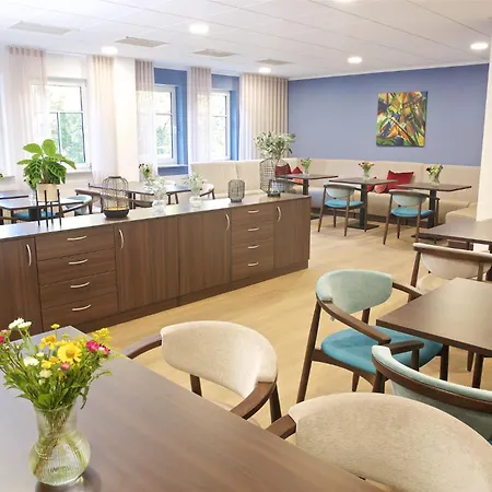 Apartamento Rosengarten Fürth, Moderne Serviced In Citylage, Ganze 50 M2, Nahe Nürnberg, Metro, Sauna Fürth