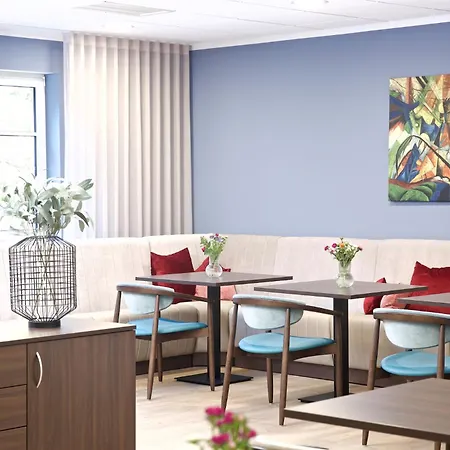 Lejlighed Rosengarten Fuerth, Moderne Serviced In Citylage, Ganze 50 M2, Nahe Nuernberg, Metro, Sauna, Fruehstueck & Parkplatz *