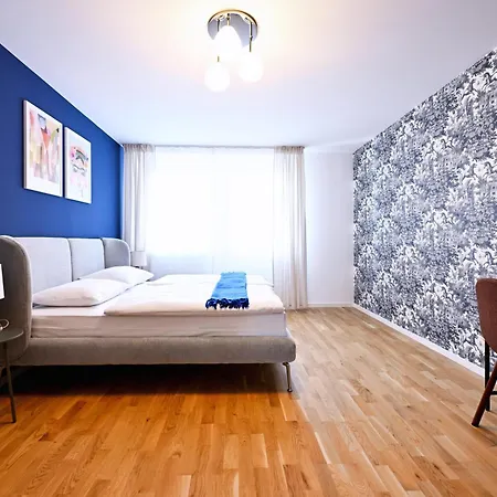 Rosengarten Fuerth, Moderne Serviced In Citylage, Ganze 50 M2, Nahe Nuernberg, Metro, Sauna