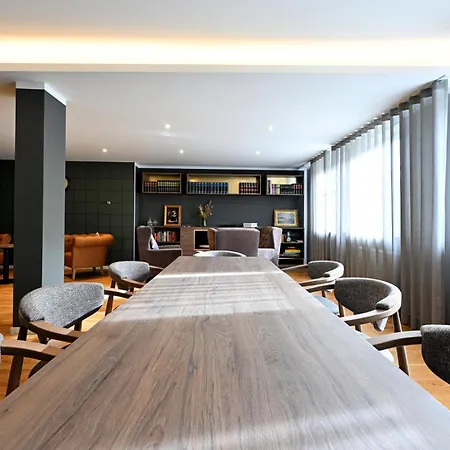 Apartment Rosengarten Fuerth, Moderne Serviced In Citylage, Ganze 50 M2, Nahe Nuernberg, Metro, Sauna *