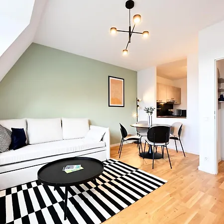 Lejlighed Rosengarten Fuerth, Moderne Serviced In Citylage, Ganze 50 M2, Nahe Nuernberg, Metro, Sauna, Fruehstueck & Parkplatz Fürth