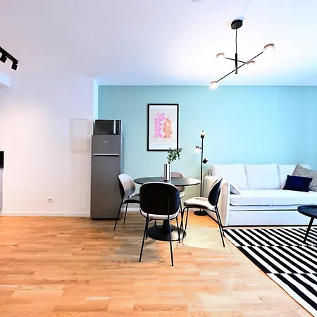 Rosengarten Fuerth, Moderne Serviced In Citylage, Ganze 50 M2, Nahe Nuernberg, Metro, Sauna Fuerth
