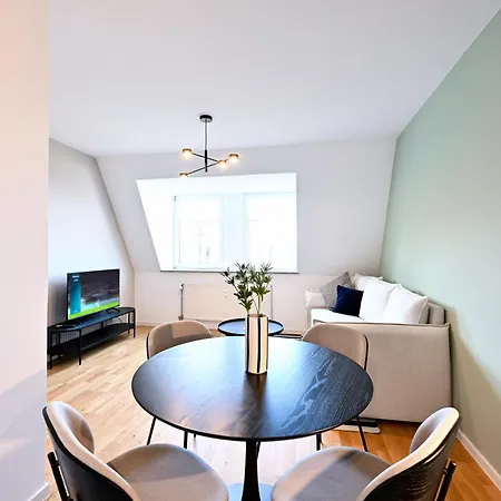 Rosengarten Fürth, Moderne Serviced In Citylage, Ganze 50 M2, Nahe Nürnberg, Metro, Sauna *