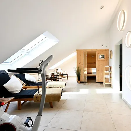Rosengarten Fuerth, Moderne Serviced In Citylage, Ganze 50 M2, Nahe Nuernberg, Metro, Sauna Apartment