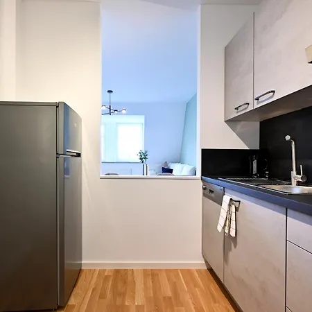 Apartamento Rosengarten Fürth, Moderne Serviced In Citylage, Ganze 50 M2, Nahe Nürnberg, Metro, Sauna Fürth