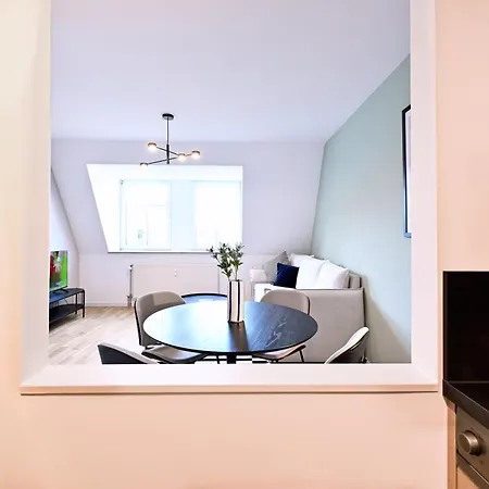 Rosengarten Fürth, Moderne Serviced In Citylage, Ganze 50 M2, Nahe Nürnberg, Metro, Sauna Apartamento